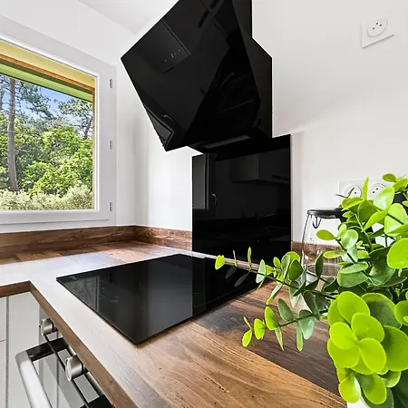 T2 Moderne Avec Balcon Et Stationnement Gratuit Appartement Arcachon