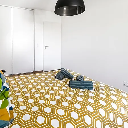 Appartement T2 Moderne Avec Balcon Et Stationnement Gratuit Arcachon