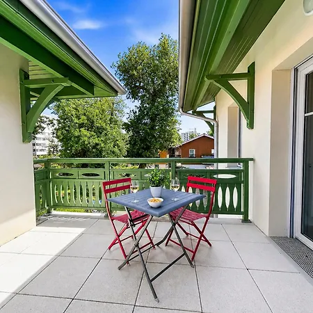 T2 Moderne Avec Balcon Et Stationnement Gratuit